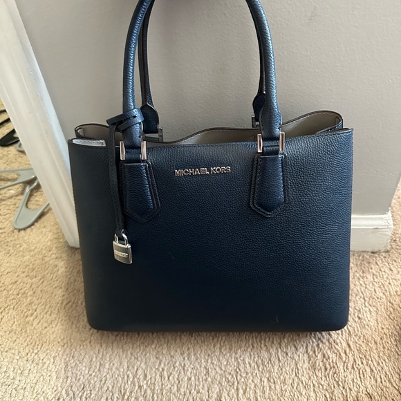 Navy Michael Kors purse - Picture 4 of 4